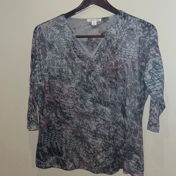 Gray, snake skin print shirt - Picture 1 of 4